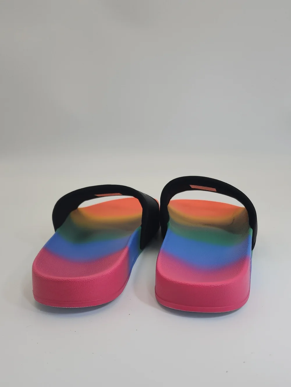 THE NORTH FACE BASE CAMP III SLIDE SANDAL IN PRIDE GRADIENT/ BLACK Sz 9